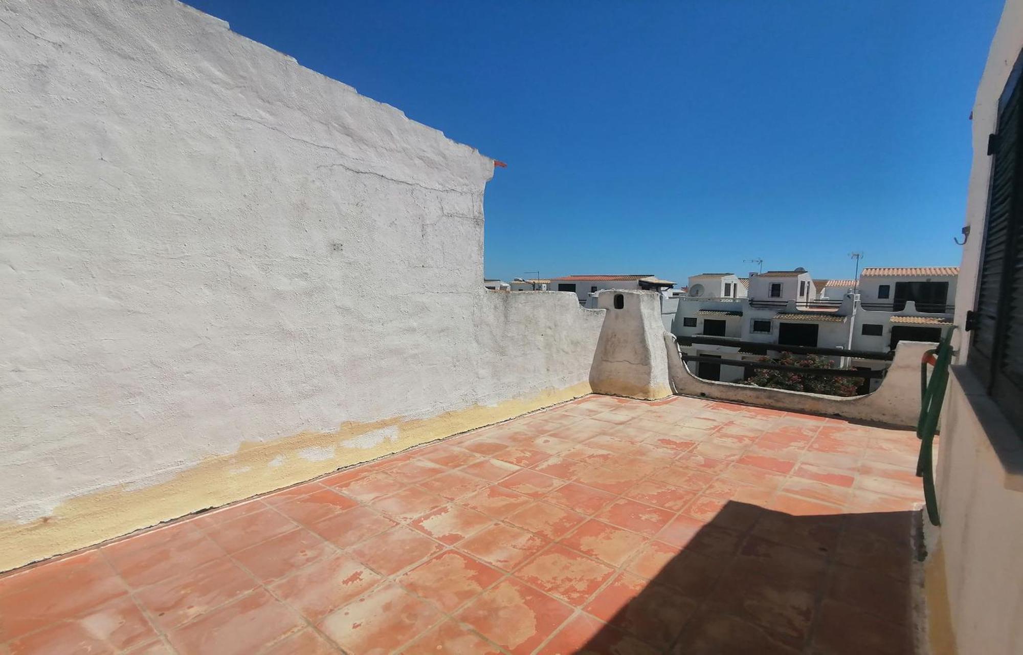 D04 - Torralta Tower House